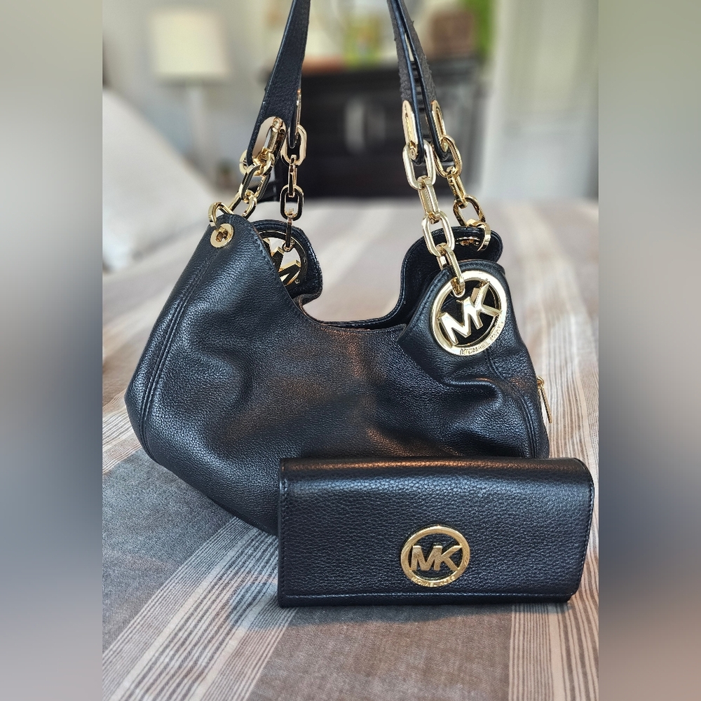 Michael Kors bag and wallet